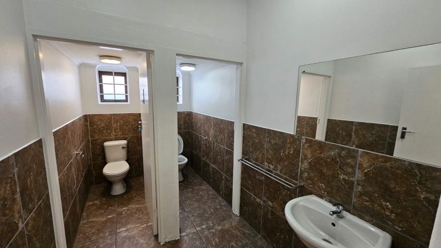 To Let commercial Property for Rent in Beaconvale Western Cape